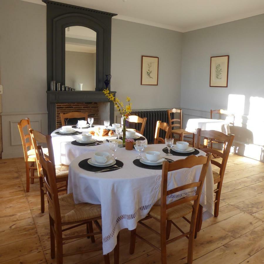 Chateau D'Annezay Buitenkant foto